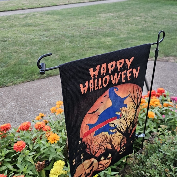 Buffalo Bills Halloween Garden Sign 12'x18' Double Sided Post Included ●NEW● - Picture 3 of 6